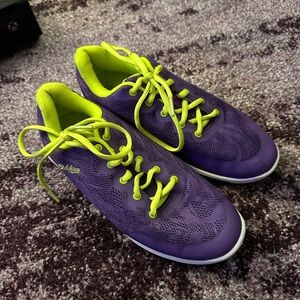 KR Strikeforce Women Size 7.5 Bowling Shoes